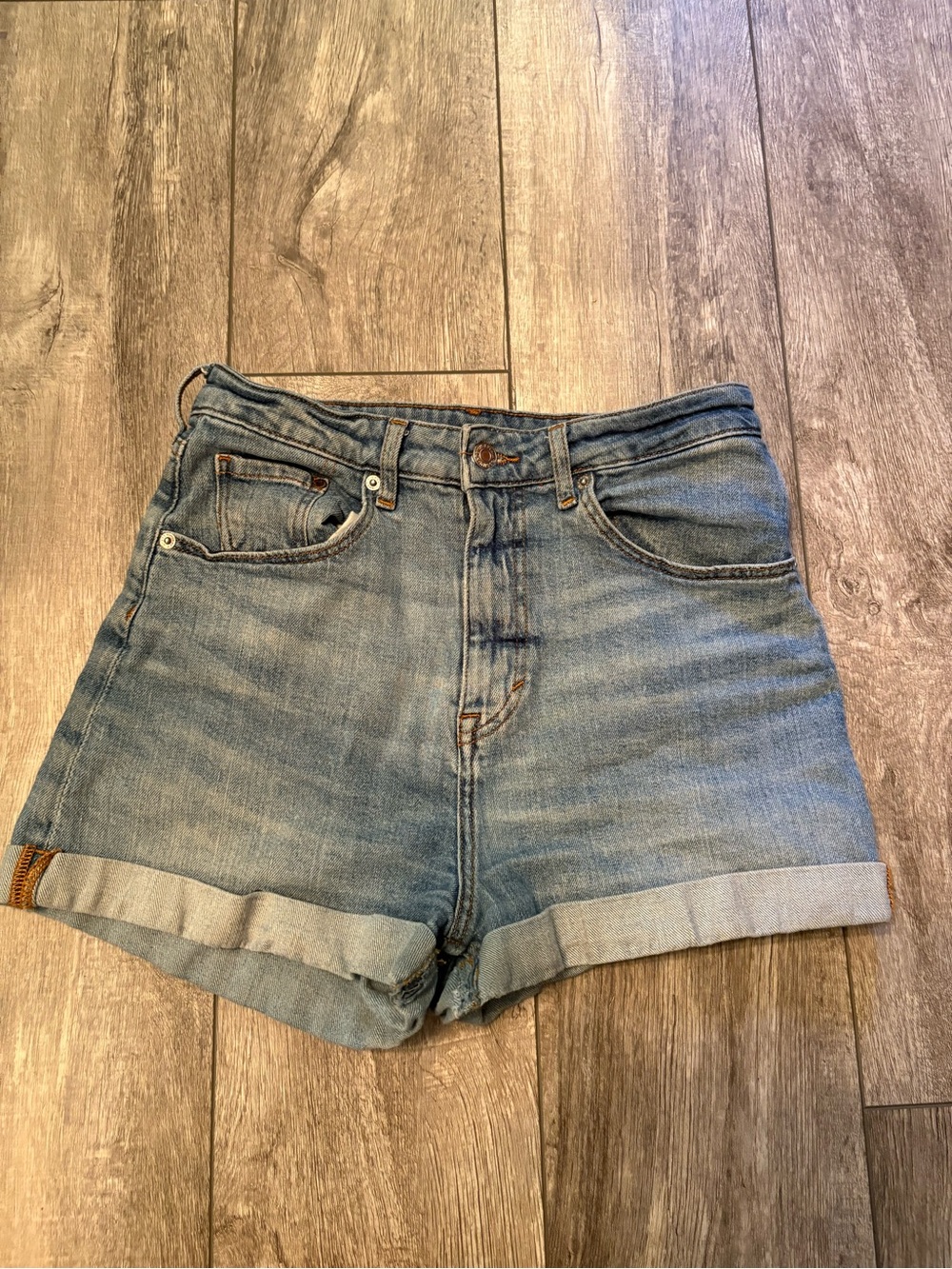 H&M Light Blue High-Rise Cuffed Denim Shorts